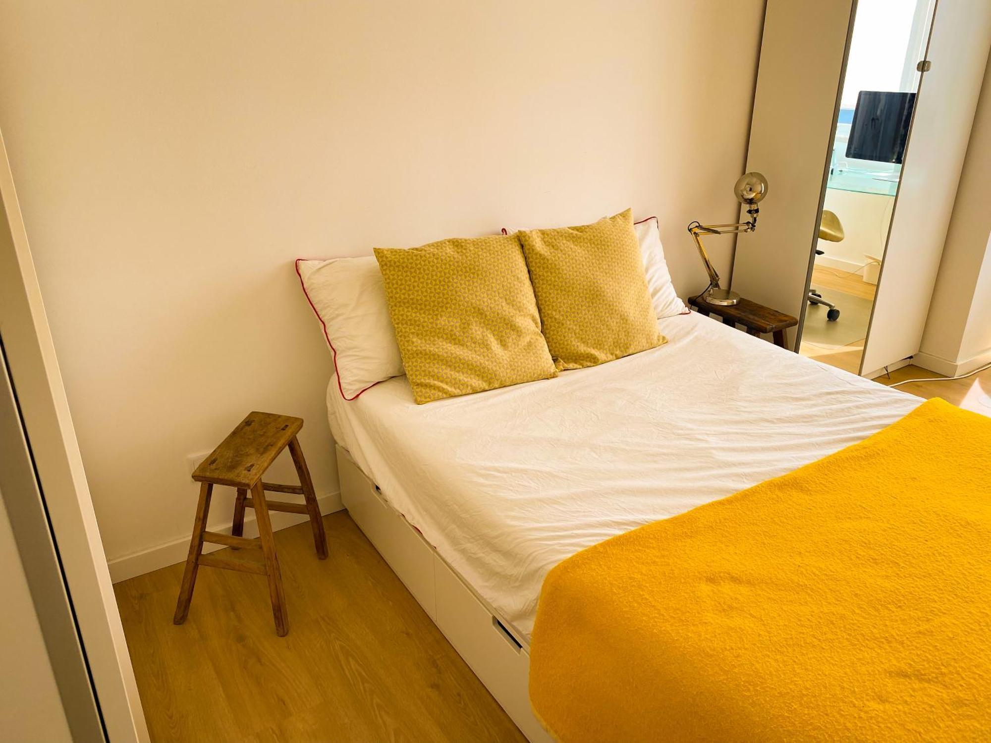 Ideally Located With Perfect Views Alges Luaran gambar