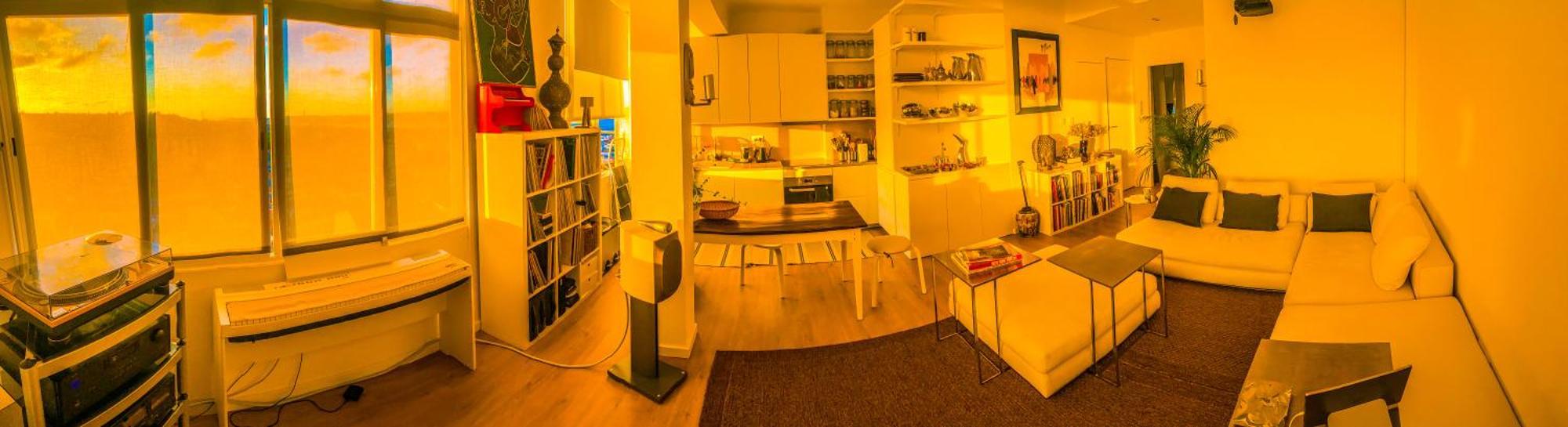 Ideally Located With Perfect Views Alges Luaran gambar